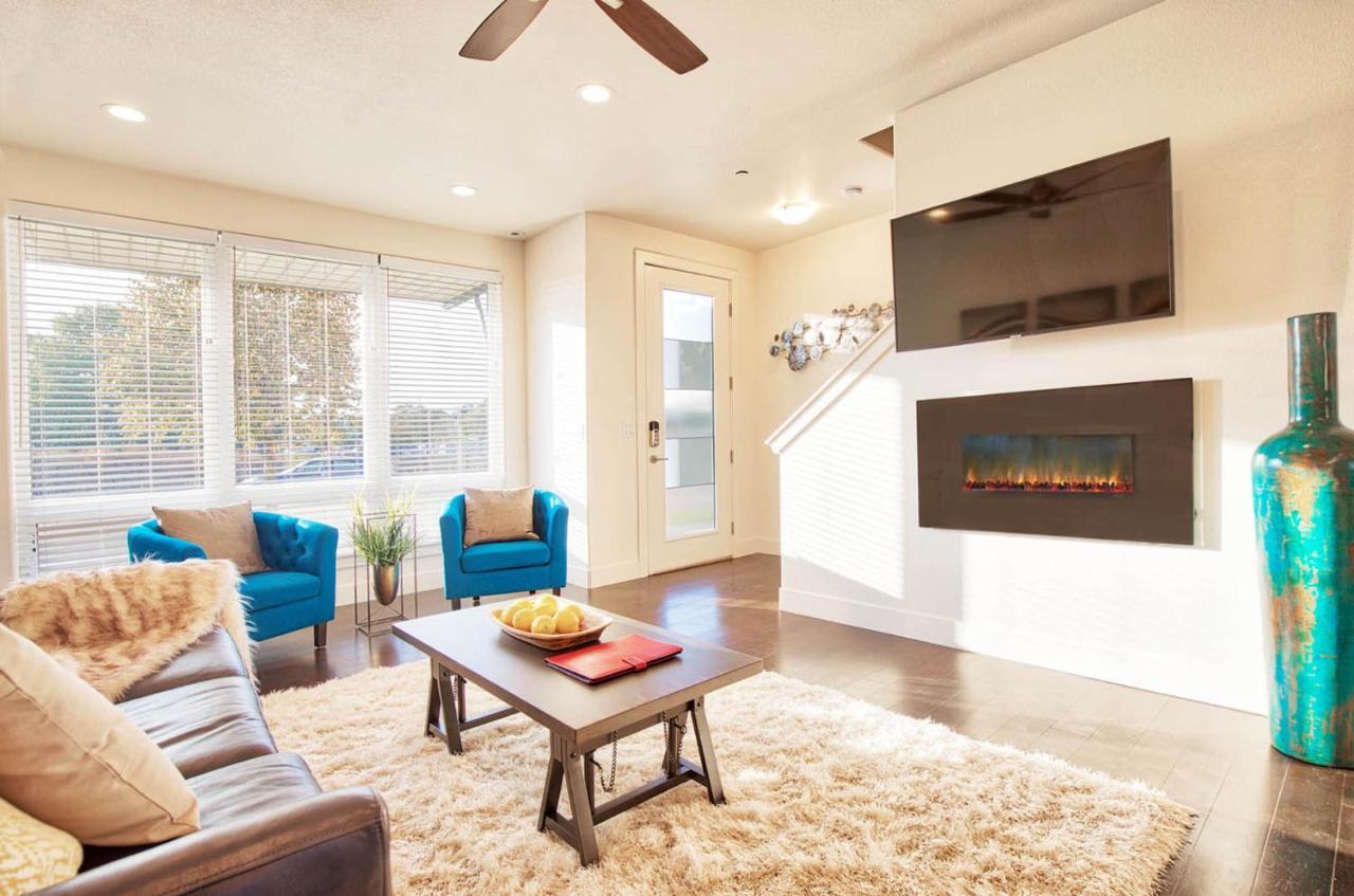 Beautiful 3 Bedroom Townhouse In Old Town North, Brewery District Fort Collins Exteriör bild